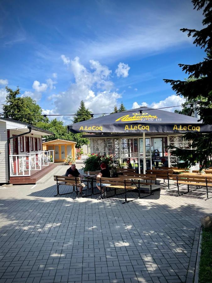 Aleksandri Guesthouse 페르누 외부 사진