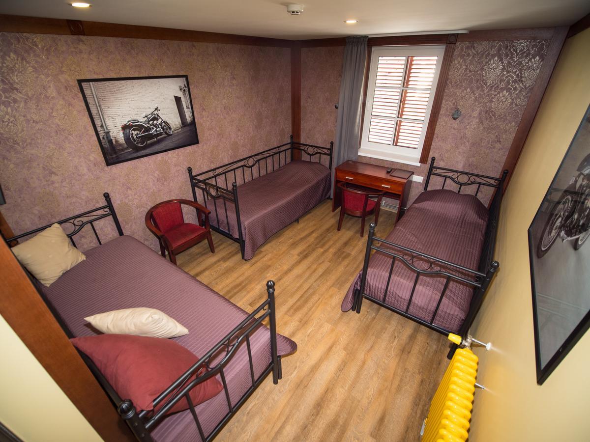 Aleksandri Guesthouse 페르누 외부 사진